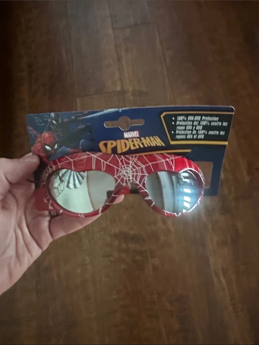 New Marvel Spider-Man Kids Sunglasses in Red, White and Silver